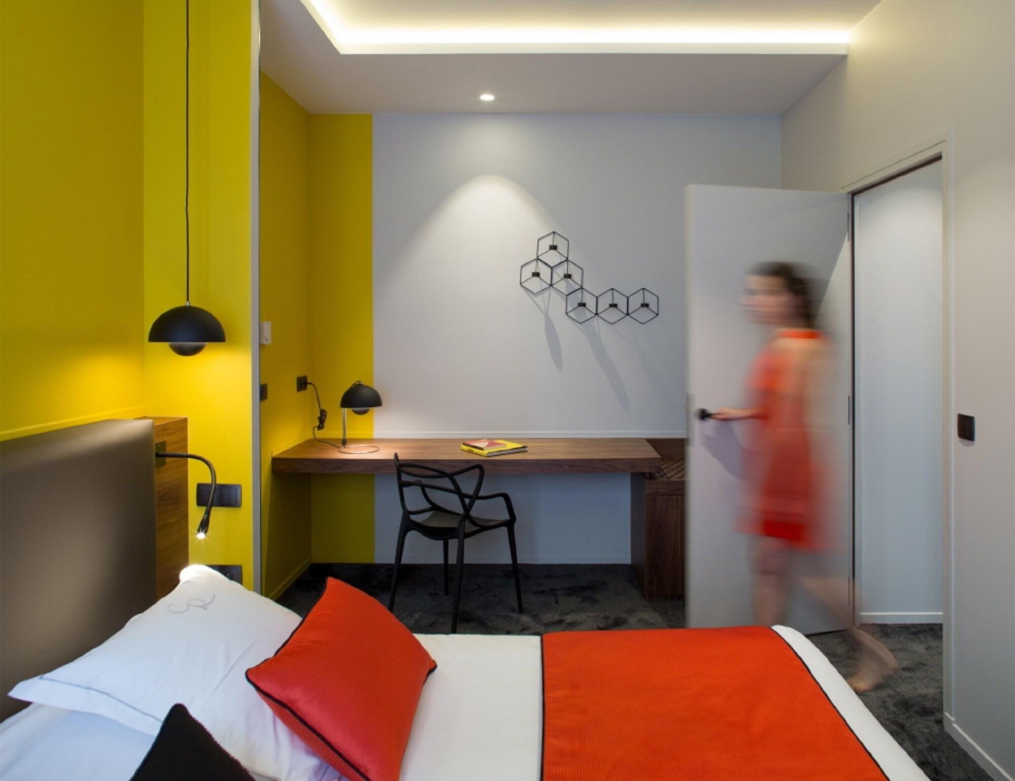 Du Rouge Hotel 4*
