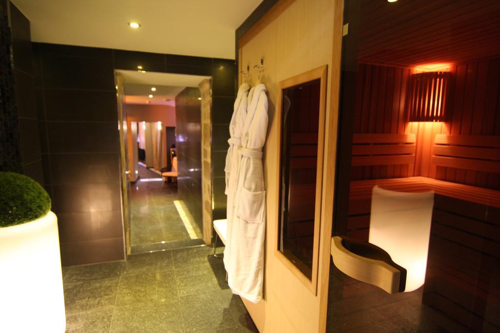 Hotel Du Rouge